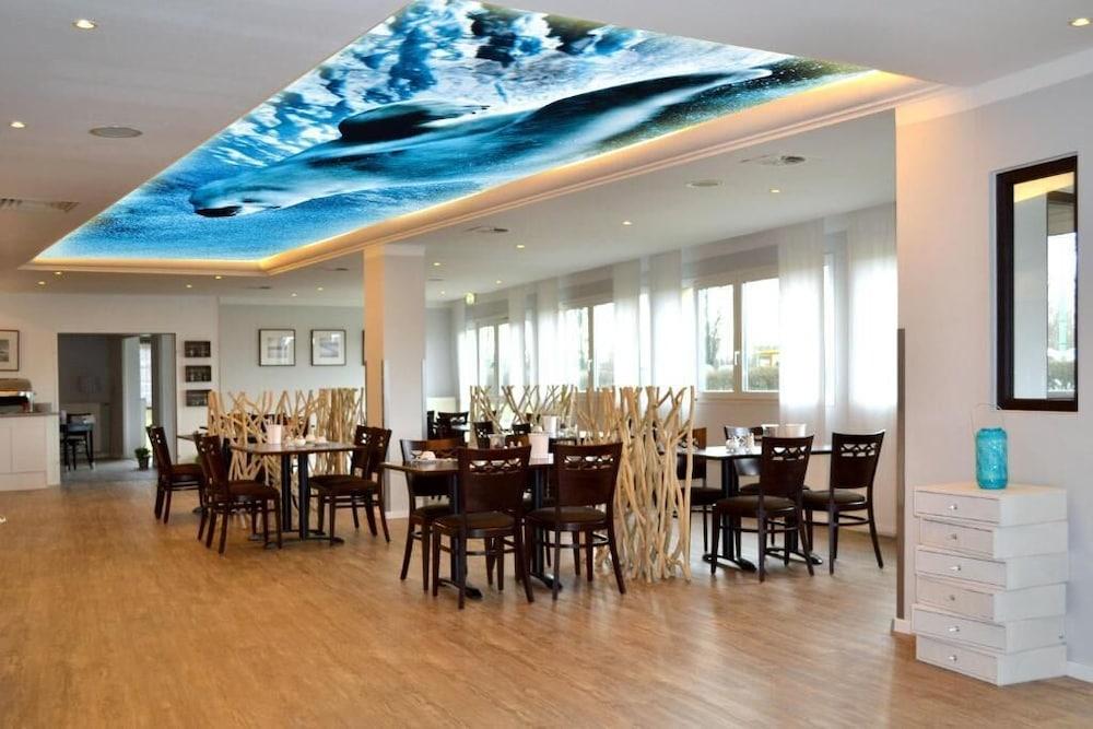 Nautic Hotel Μπρέμερχαφεν Εξωτερικό φωτογραφία